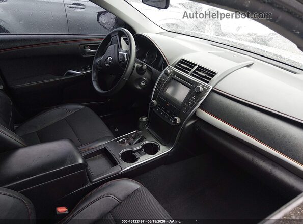 4T1BF1FK5HU367255 2017 TOYOTA CAMRY Silver Vista interior delantera
