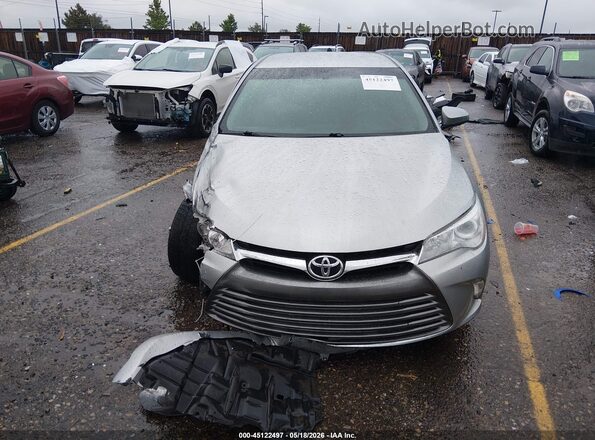 4T1BF1FK5HU367255 2017 TOYOTA CAMRY Silver Vista del cuadro de instrumentos