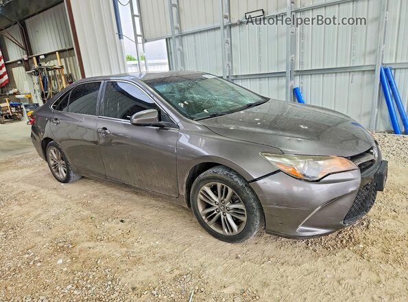 4T1BF1FK6HU375574 2017 TOYOTA CAMRY Gray 