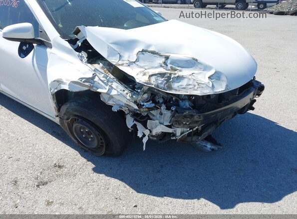 4T1BF1FK8HU305476 2017 TOYOTA CAMRY White Widok z przodu