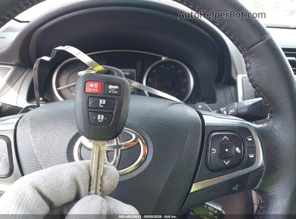 4T1BF1FK9GU256576 2016 TOYOTA CAMRY Silver 
