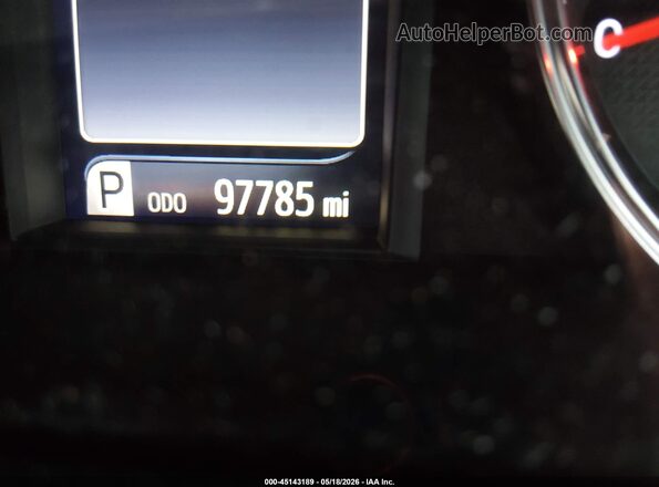 4T1BF1FKXHU338074 2017 TOYOTA CAMRY Silver 