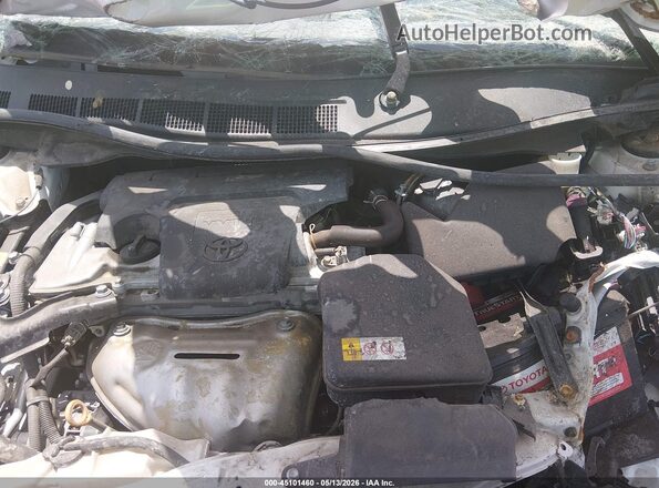 4T1BF1FKXHU375609 2017 TOYOTA CAMRY White Rear view