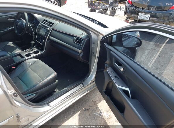 4T1BF1FKXHU677756 2017 TOYOTA CAMRY Silver Սալոնի դիմացի տեսք