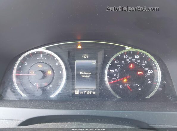 4T1BF1FKXHU677756 2017 TOYOTA CAMRY Silver Հետևի նստատեղերի տեսք