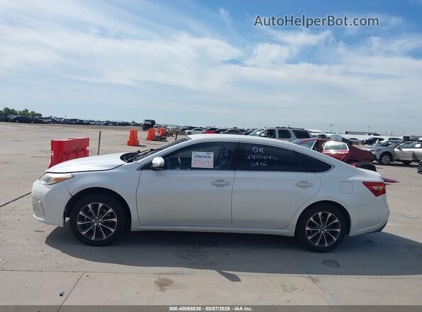 4T1BK1EB5GU216508 2016 TOYOTA LE White Widok wnętrza 360 stopni