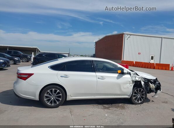 4T1BK1EB5GU216508 2016 TOYOTA LE White Widok wnętrza z tyłu