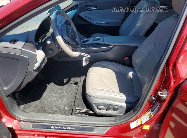 4T1BZ1FB2KU011831 2019 TOYOTA AVALON Красный Вид салона спереди