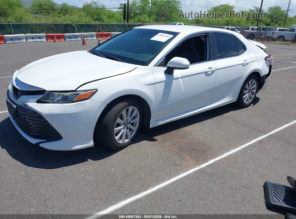 4T1C11AK7LU311918 2020 TOYOTA LE White Przód lewy