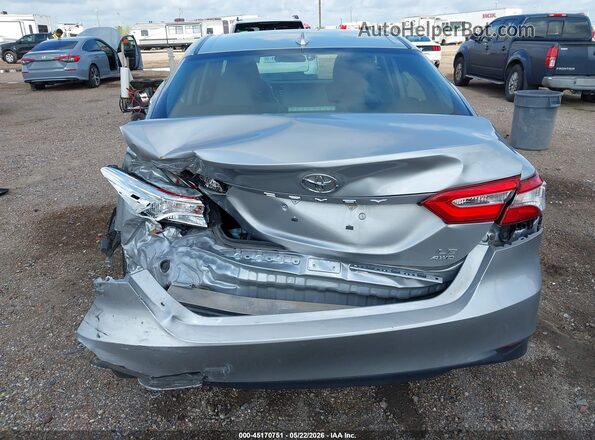 4T1C11BK2LU019284 2020 TOYOTA CAMRY Silver Դիմացի տեսք