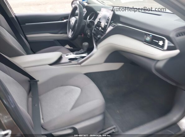 4T1C11BK2PU088403 2023 TOYOTA LE Gray წინა სალონის ხედი