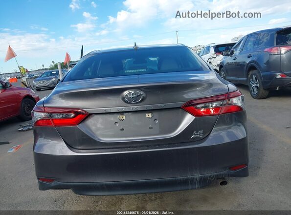 4T1C11BK3MU045023 2021 TOYOTA CAMRY Gray 