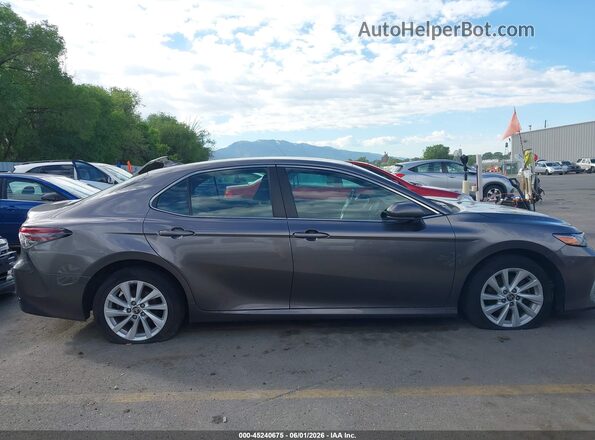 4T1C11BK3MU045023 2021 TOYOTA CAMRY Gray 