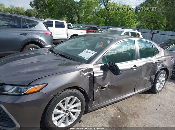 4T1C11BK3MU045023 2021 TOYOTA CAMRY Gray Դիմացի տեսք