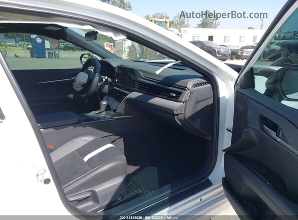 4T1DAACK0SU598809 2025 TOYOTA CAMRY White Front interior view