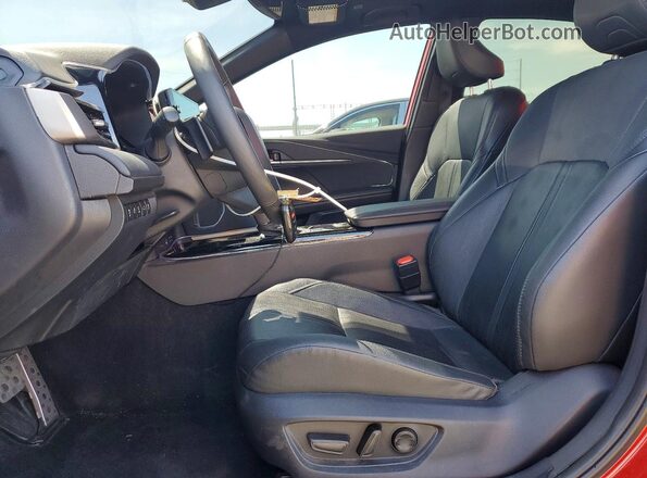 4T1DAACK1SU037390 2025 TOYOTA CAMRY Красный Вид салона спереди