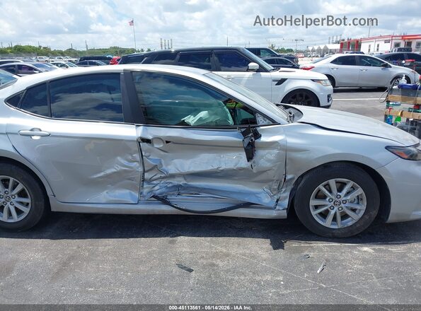 4T1DAACK1SU084516 2025 TOYOTA LE Silver წინა ხედი