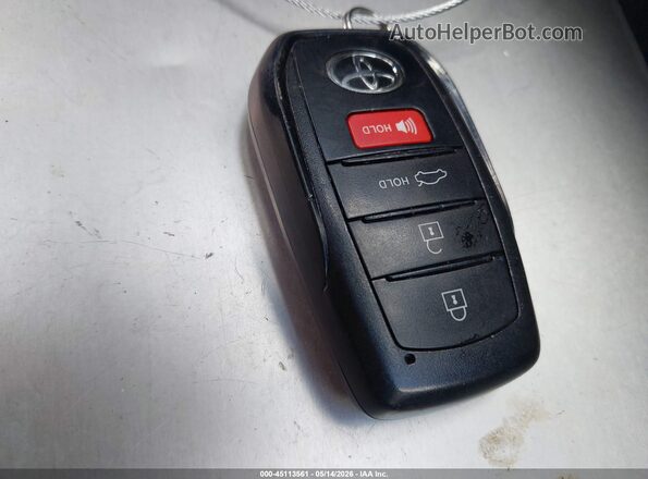 4T1DAACK1SU084516 2025 TOYOTA LE Silver წინა პანელის ხედი