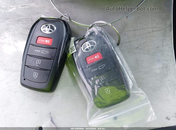 4T1DAACK1TU237896 2026 TOYOTA LE Red Вид панелі приладів