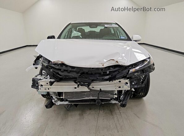 4T1DAACK1TU702533 2026 TOYOTA CAMRY Белый Вид спереди
