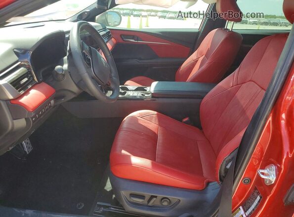 4T1DAACK2SU134839 2025 TOYOTA CAMRY Красный Вид салона спереди