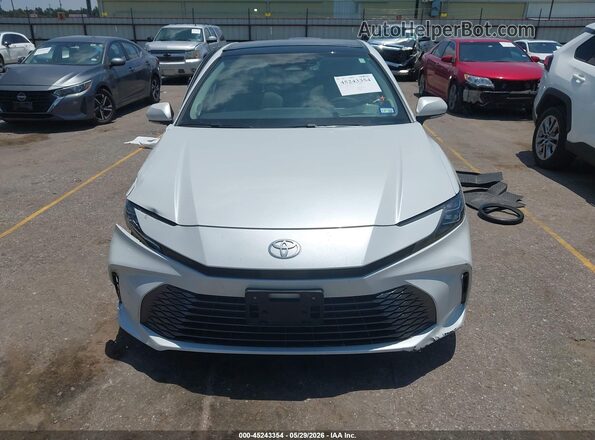 4T1DAACK2SU570297 2025 TOYOTA CAMRY White Առջևի վահանակի տեսք