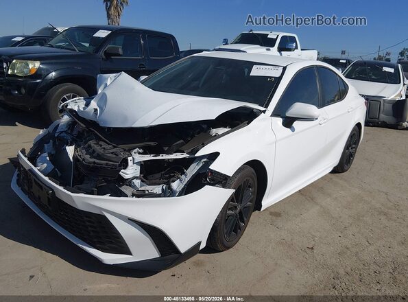 4T1DAACK3SU147695 2025 TOYOTA CAMRY White Vista tres cuartos delantera izquierda