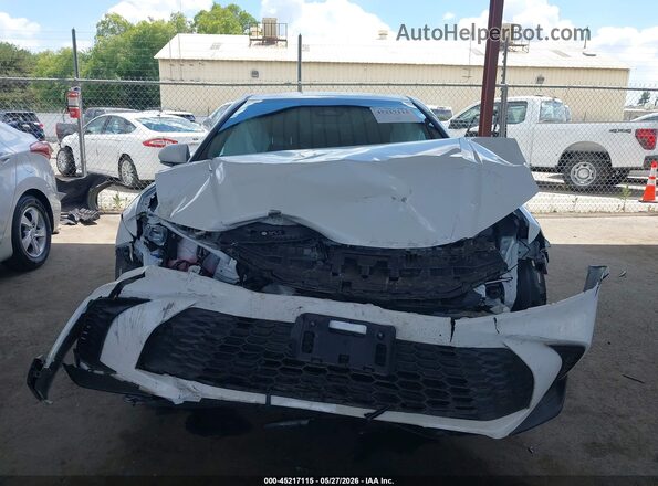 4T1DAACK3SU648781 2025 TOYOTA CAMRY White წინა პანელის ხედი