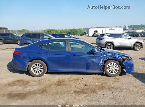 4T1DAACK4SU111806 2025 TOYOTA CAMRY Blue Vista interior trasera