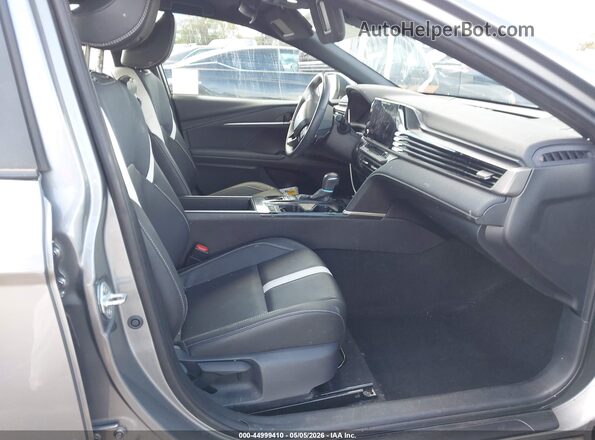 4T1DAACK4SU543313 2025 TOYOTA CAMRY Gray Widok wnętrza z przodu