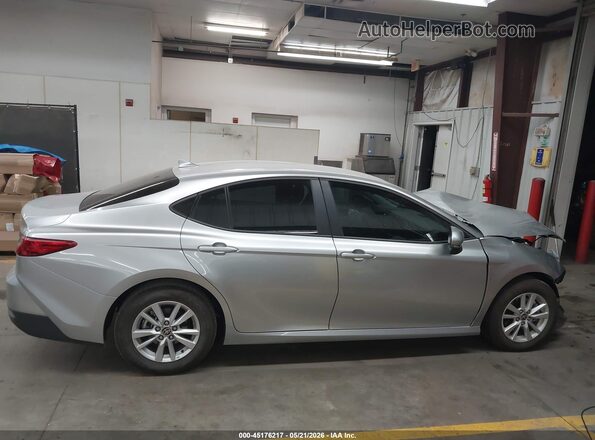 4T1DAACK4SU614784 2025 TOYOTA CAMRY Gray Widok wnętrza 360 stopni