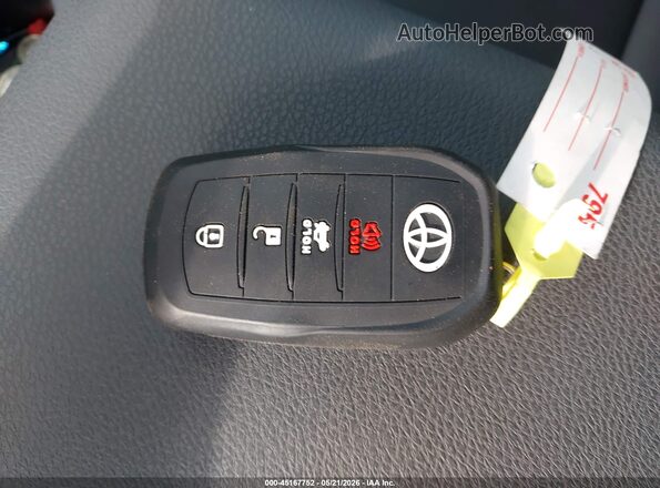 4T1DAACK5SU171982 2025 TOYOTA CAMRY Red Widok deski rozdzielczej