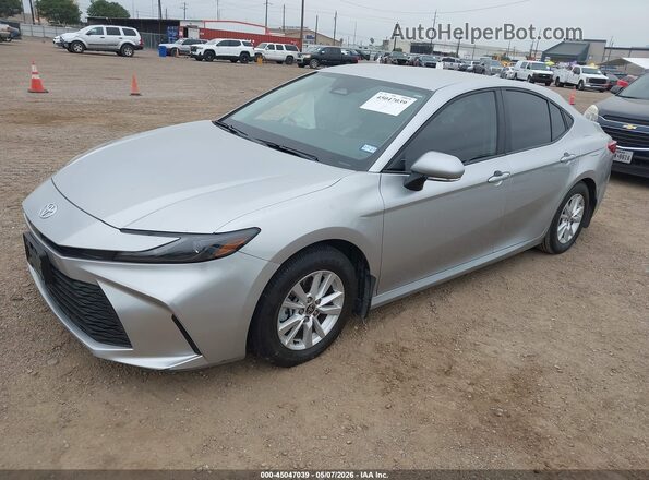 4T1DAACK5SU618858 2025 TOYOTA LE Silver Przód lewy