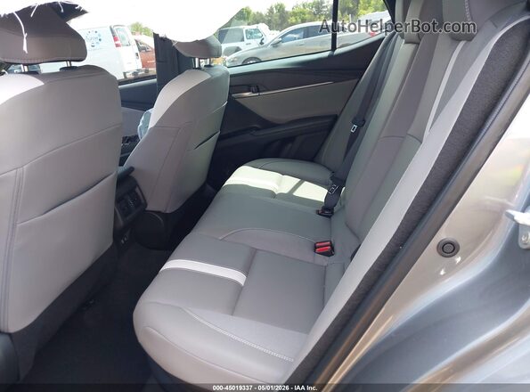 4T1DAACK5SU636101 2025 TOYOTA CAMRY Silver Vista de la etiqueta del VIN
