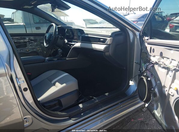 4T1DAACK5SU645929 2025 TOYOTA CAMRY Серебряный 