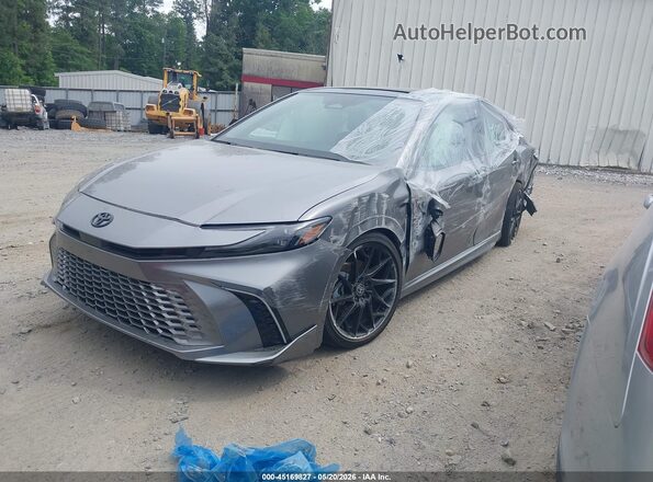 4T1DAACK5TU669701 2026 TOYOTA CAMRY Gray Vista tres cuartos delantera izquierda
