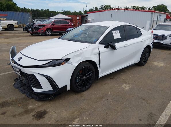 4T1DAACK5TU697689 2026 TOYOTA CAMRY White Vista tres cuartos delantera izquierda