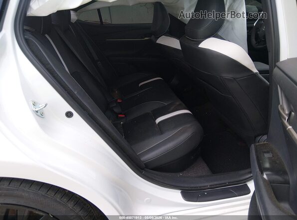 4T1DAACK5TU697689 2026 TOYOTA CAMRY White Vista de la etiqueta del VIN