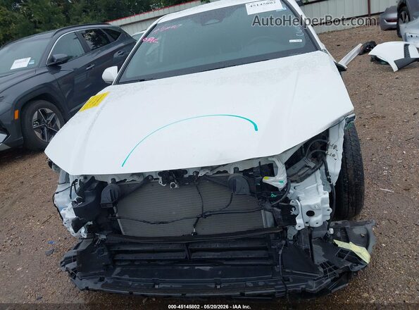 4T1DAACK6SU105196 2025 TOYOTA CAMRY White Widok wnętrza z tyłu