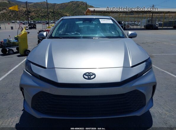 4T1DAACK6SU570707 2025 TOYOTA LE Gray ხელსაწყოთა პანელის ხედი