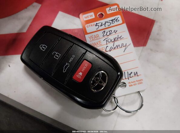 4T1DAACK6TU684563 2026 TOYOTA CAMRY Gray წინა პანელის ხედი