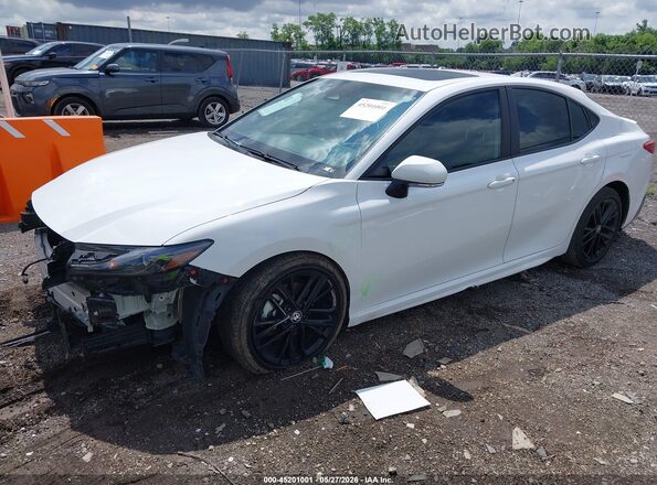 4T1DAACK7SU078638 2025 TOYOTA CAMRY White წინა მარცხენა ხედი სამი მეოთხედიდან