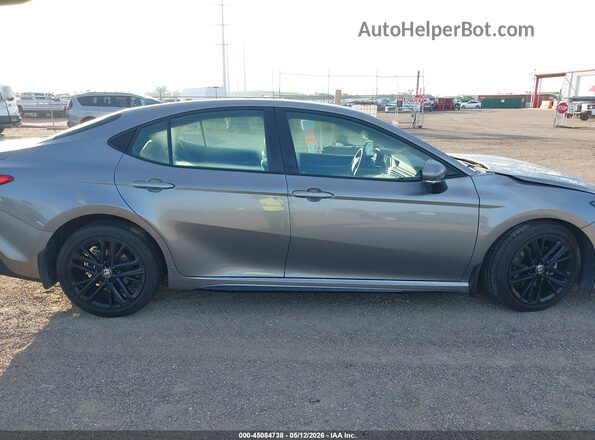 4T1DAACK7TU651085 2026 TOYOTA CAMRY Silver Widok wnętrza z tyłu