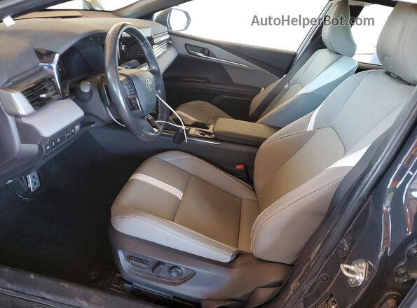 4T1DAACK9SU590028 2025 TOYOTA CAMRY Серый Вид салона спереди