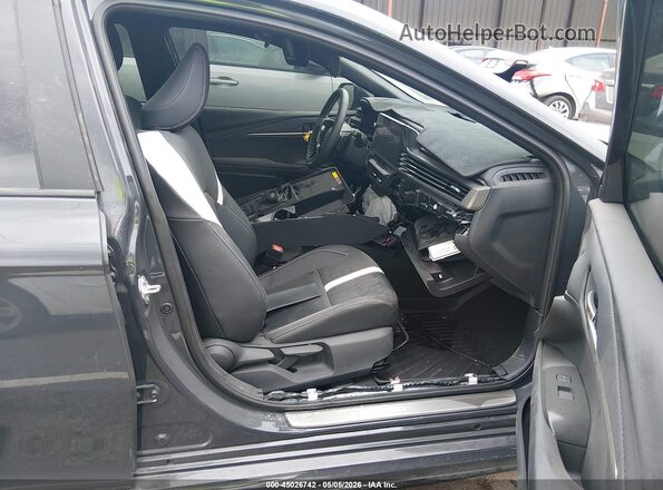 4T1DAACK9TU211594 2026 TOYOTA CAMRY Серый Вид салона спереди