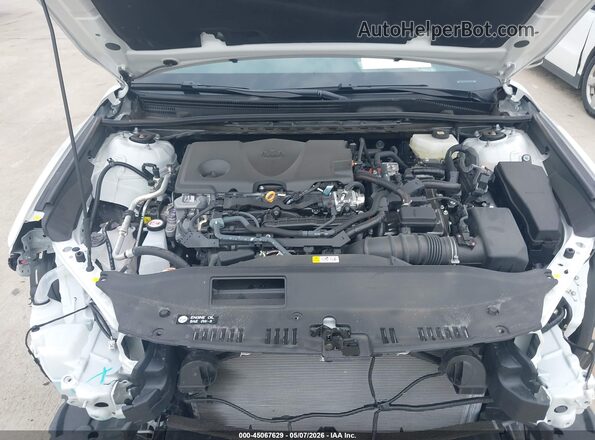 4T1DAACK9TU225267 2026 TOYOTA CAMRY White Rear view