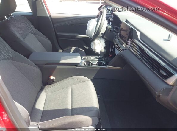 4T1DAACK9TU279197 2026 TOYOTA LE Red Vista interior delantera