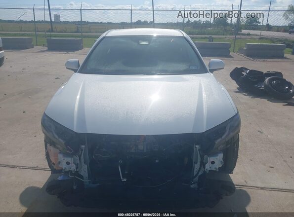 4T1DAACK9TU670009 2026 TOYOTA LE White Вид щитка приладів