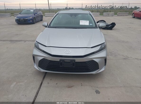 4T1DAACK9TU701064 2026 TOYOTA CAMRY Silver Սարքավորումների վահանակի տեսք