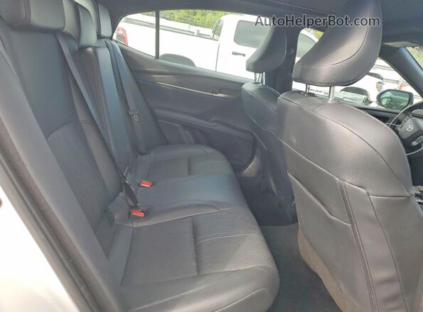 4T1DAACKXSU015646 2025 TOYOTA CAMRY Белый Вид задних сидений